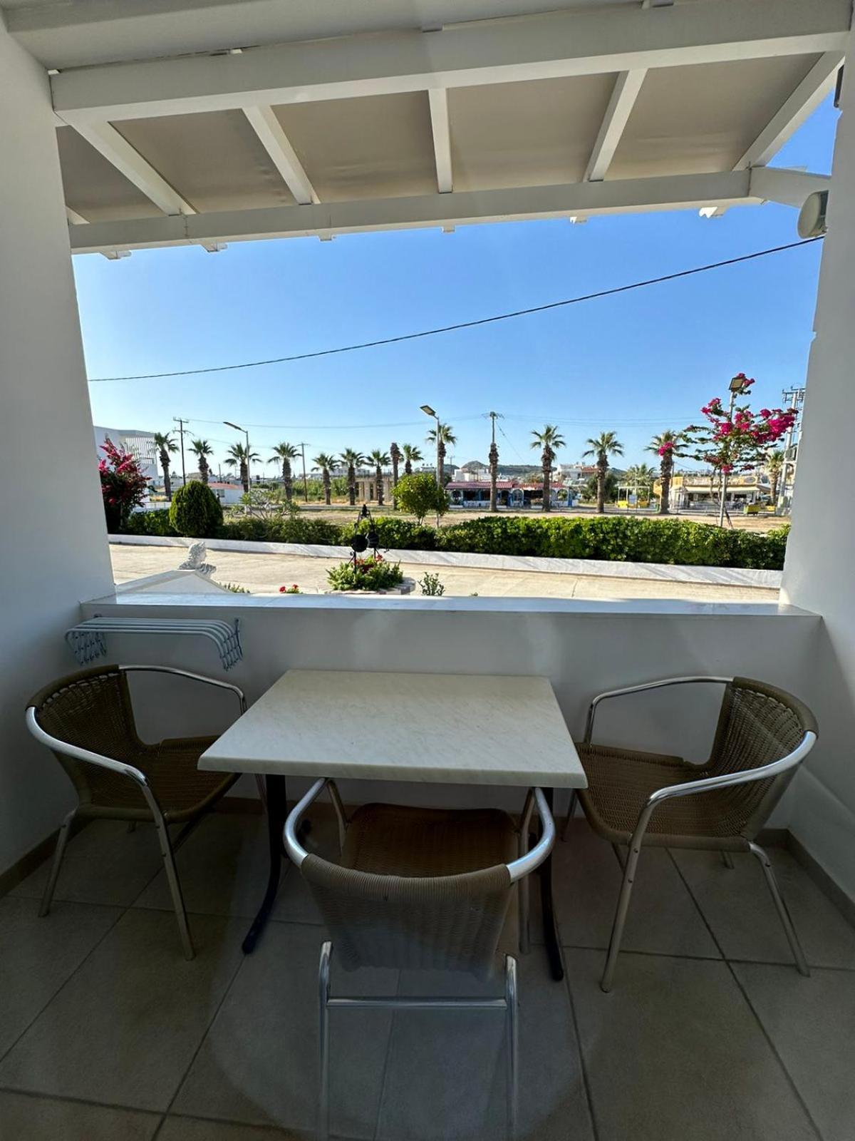 Apollonio Suites & Rooms Faliraki Rhodes Quarto foto