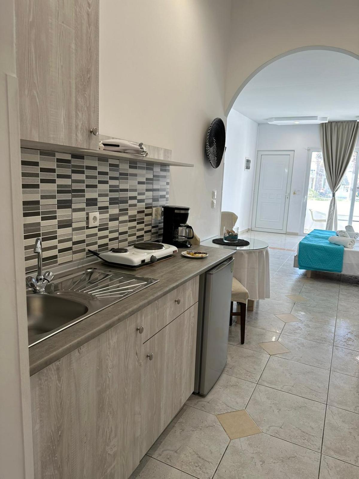 Apollonio Suites & Rooms Faliraki Rhodes Quarto foto
